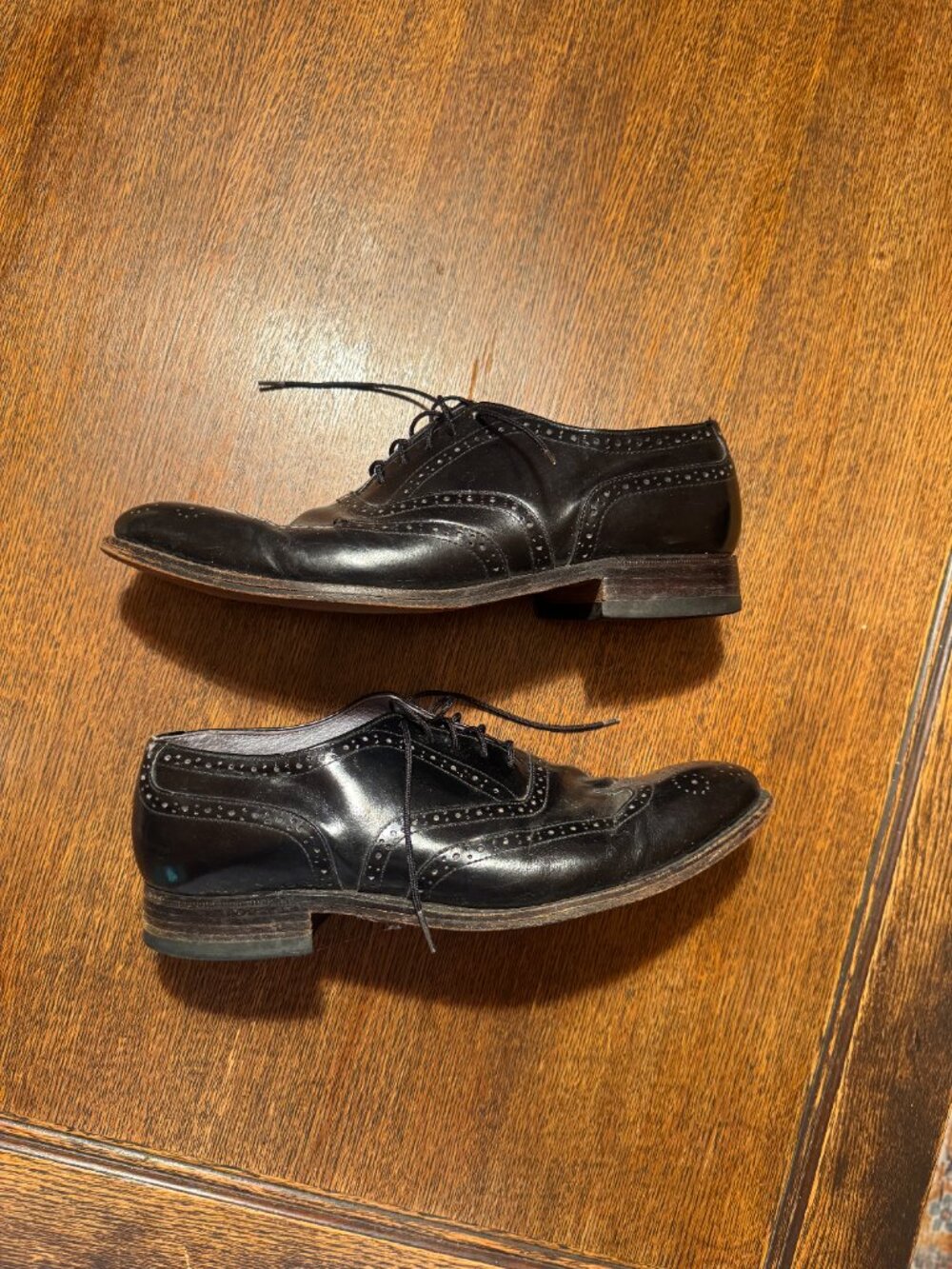 wing tip men's leather dress shoes